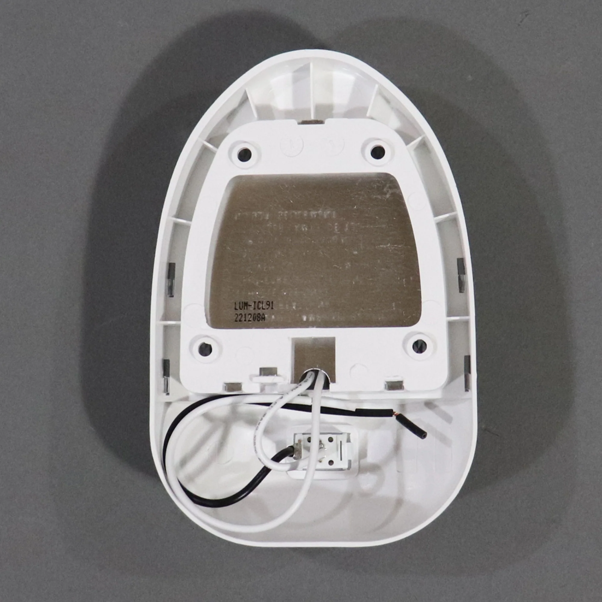 Single Ceiling Light - Image 5