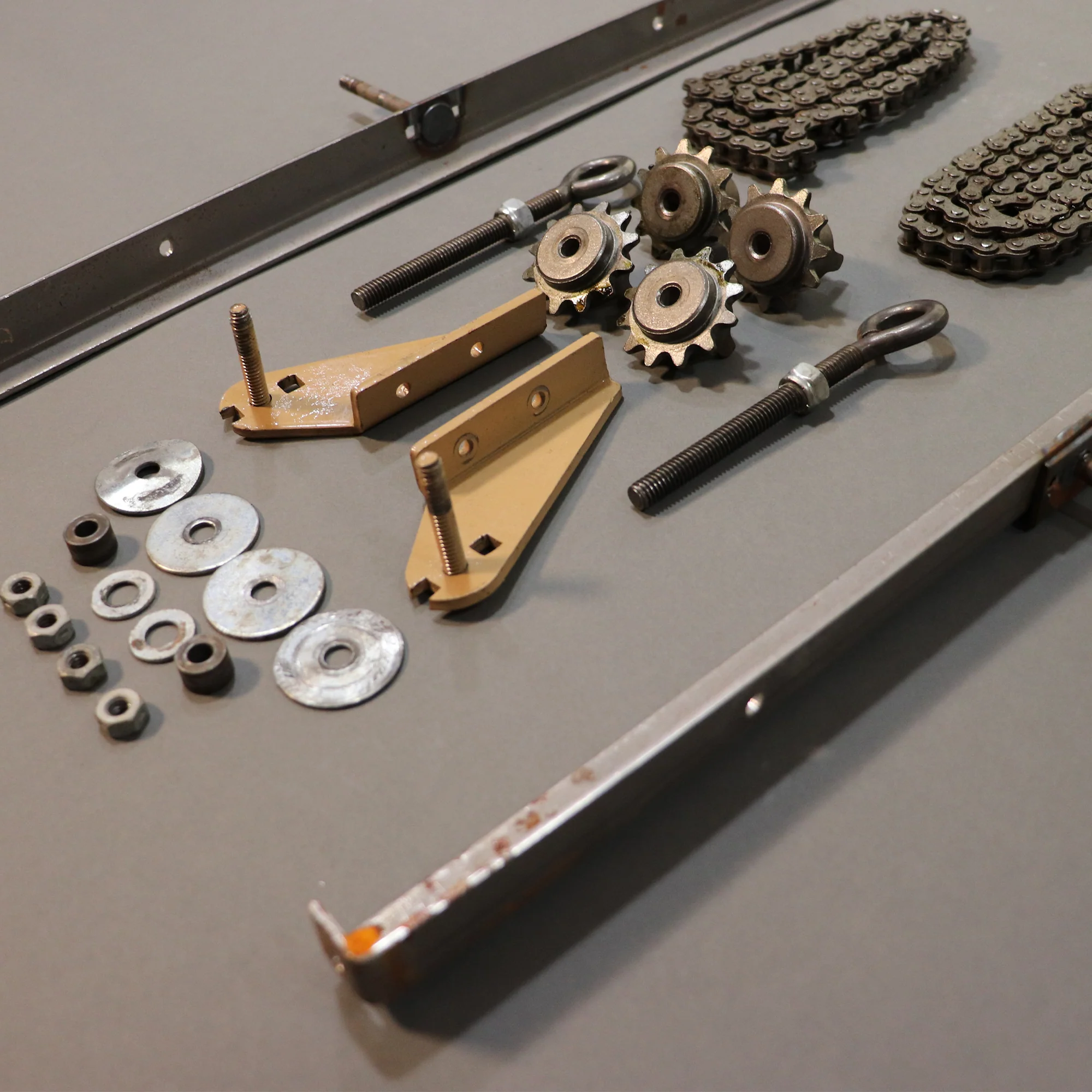 Galley Lift Hardware Kit 17 Inch Used - Image 3