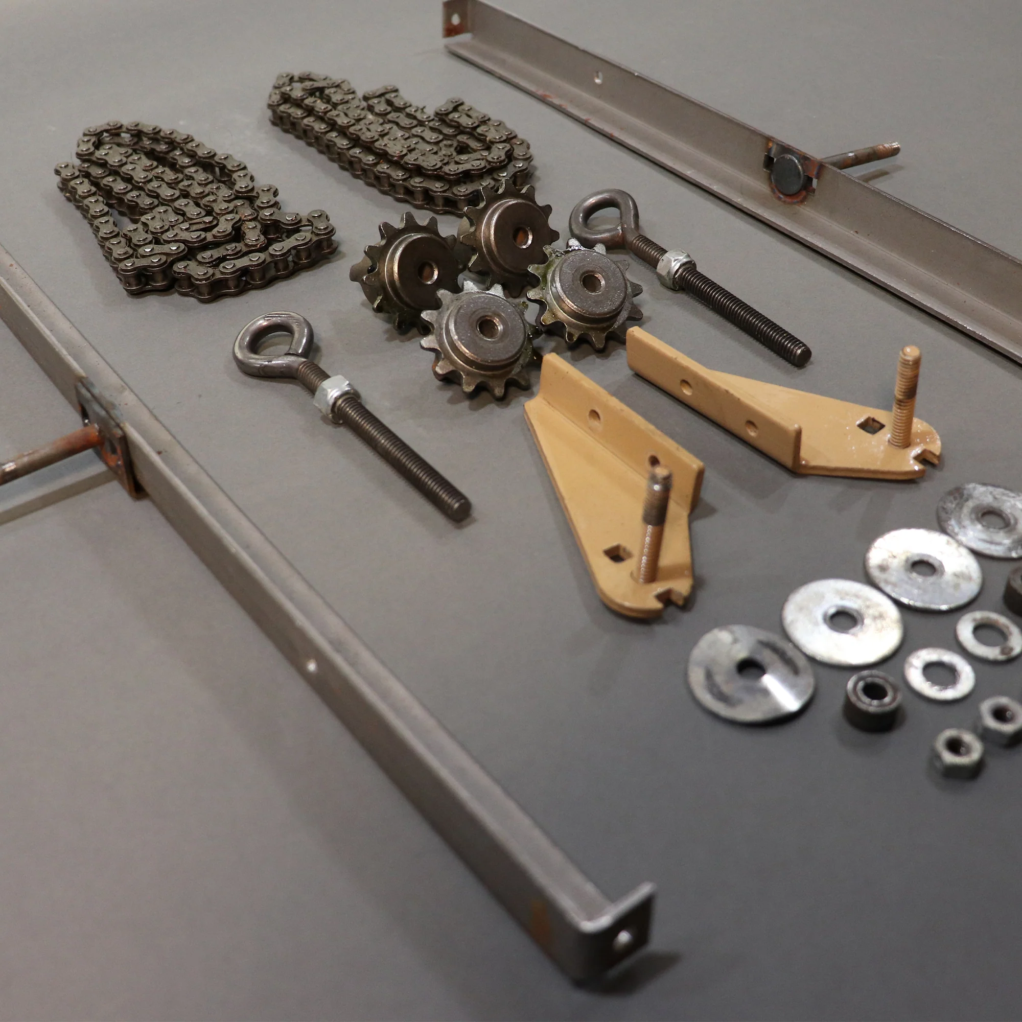 Galley Lift Hardware Kit 17 Inch Used - Image 4