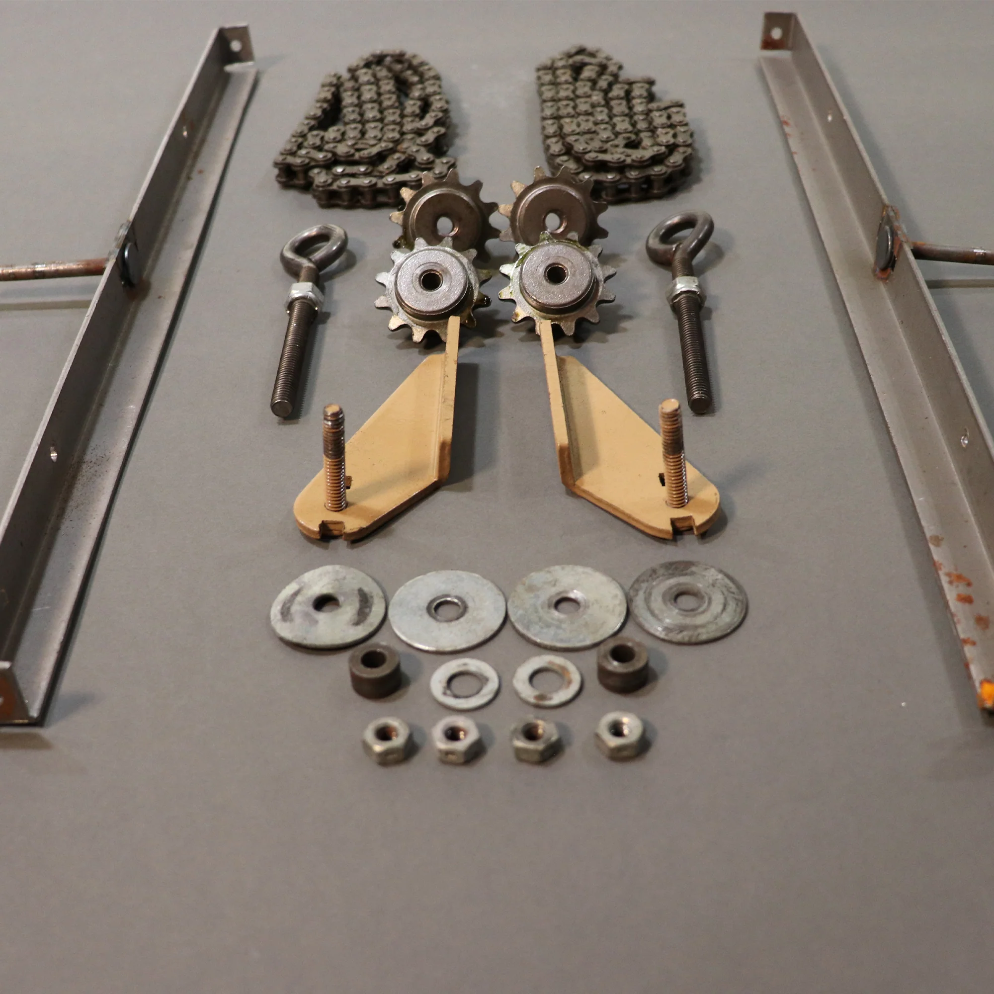 Galley Lift Hardware Kit 17 Inch Used - Image 6