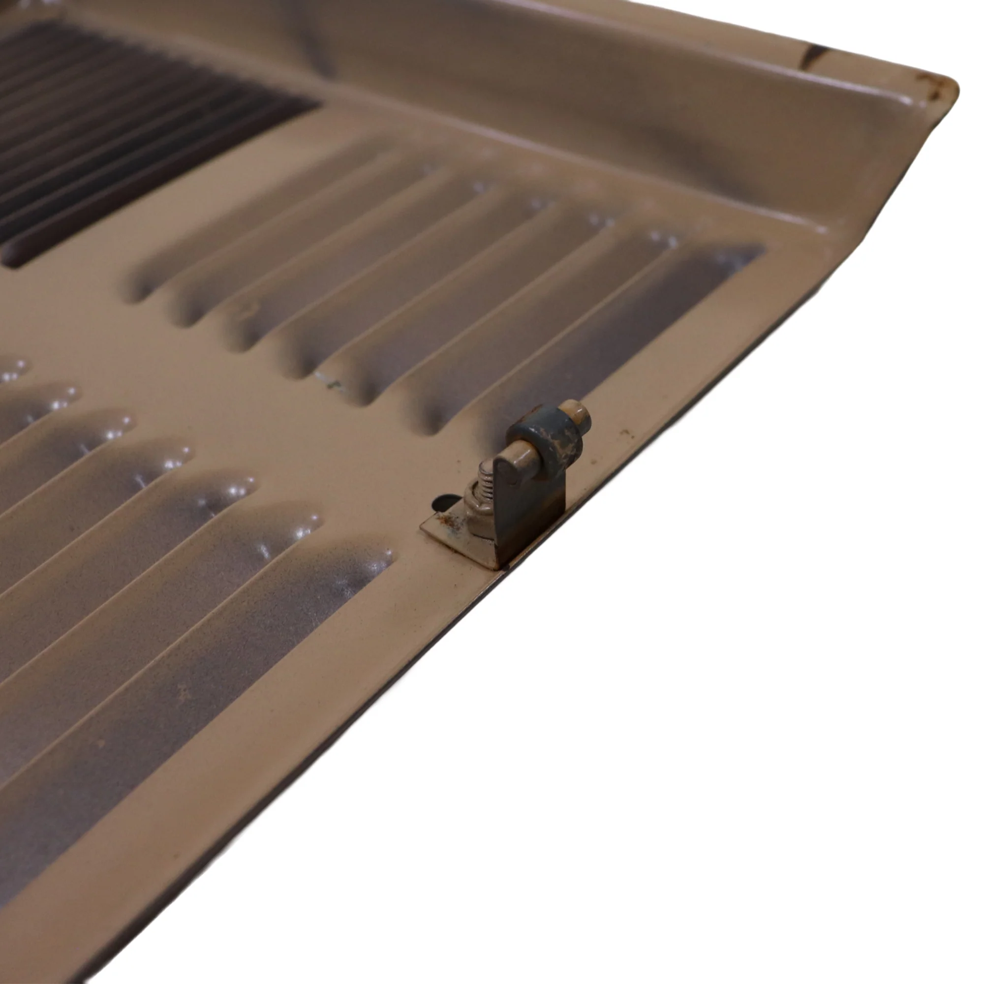 Furnace Grill With Spring Catch Used - Image 5