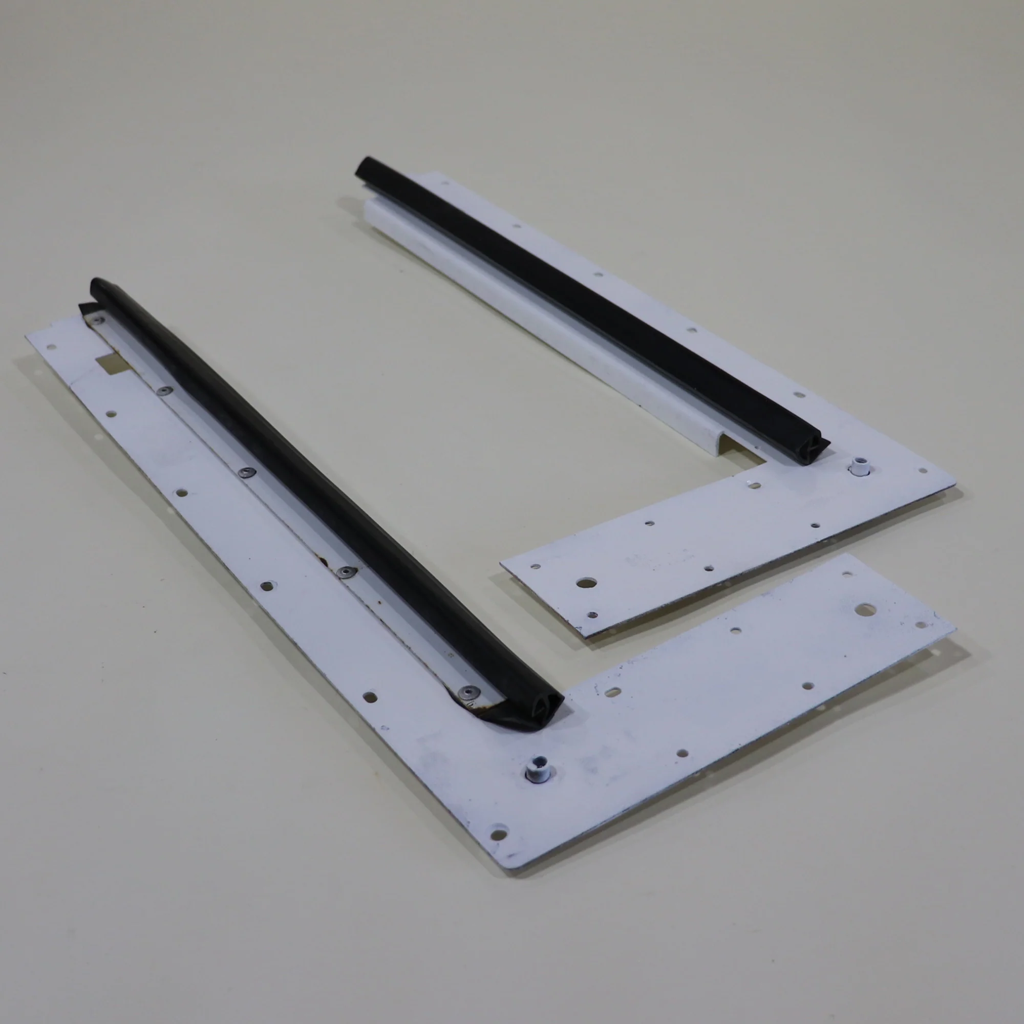 White Stepper Door Bulkheads Used - Image 3